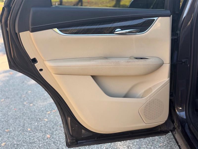 Cadillac XT5 FWD 4dr 2017