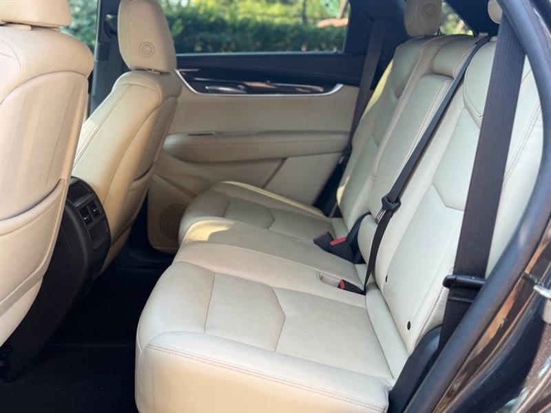 Cadillac XT5 FWD 4dr 2017