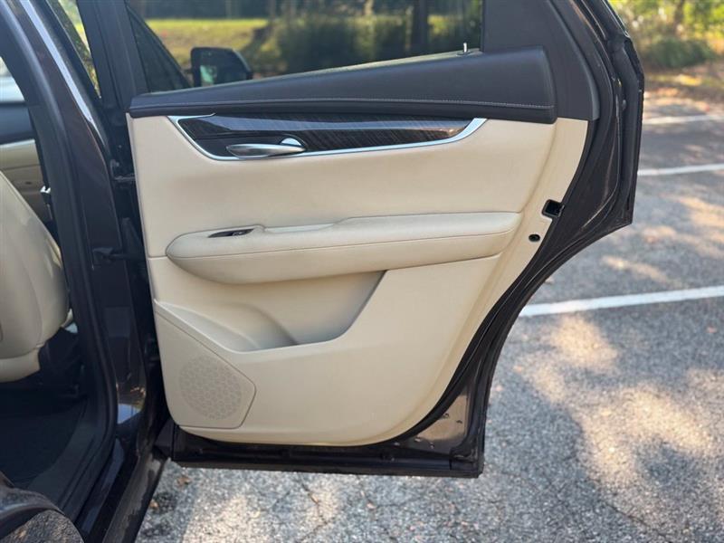 Cadillac XT5 FWD 4dr 2017