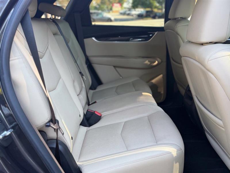 Cadillac XT5 FWD 4dr 2017