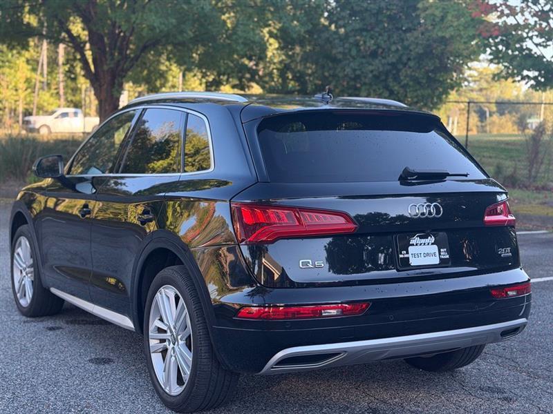 Audi Q5 2.0 TFSI Tech Premium Plus 2018