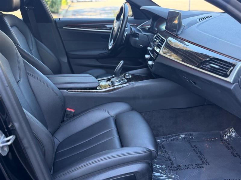 BMW 5 Series 530i Sedan 2020