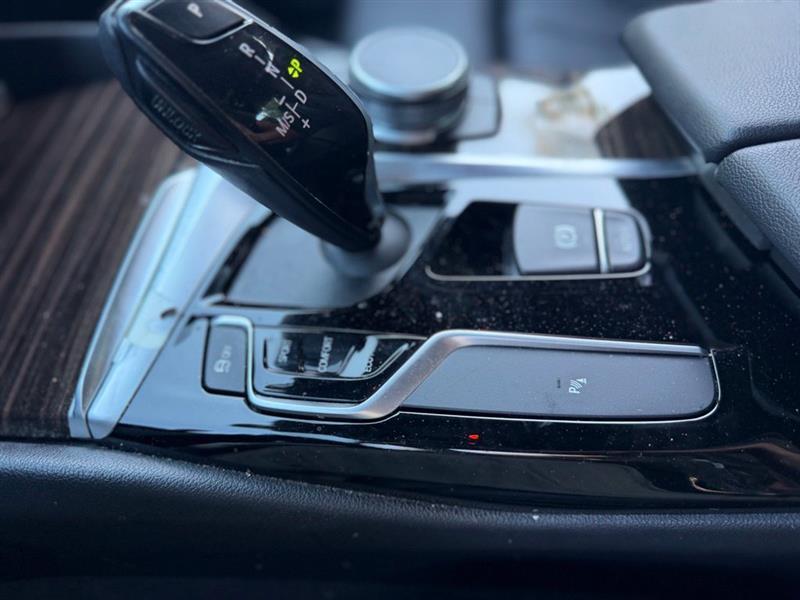 BMW 5 Series 530i Sedan 2020
