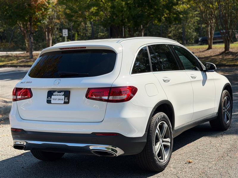 Mercedes-Benz GLC RWD 4dr GLC 300 2016