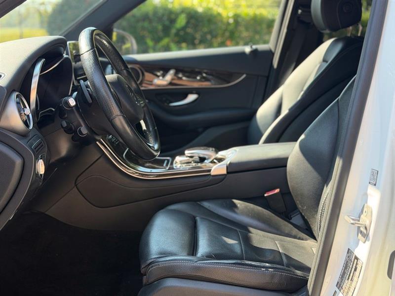 Mercedes-Benz GLC RWD 4dr GLC 300 2016