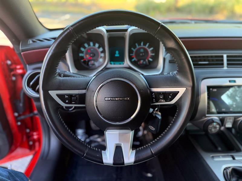 Chevrolet Camaro 2dr Cpe 1LT 2011