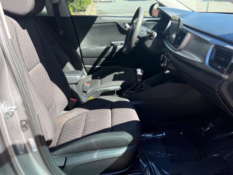 Kia Rio photo 15