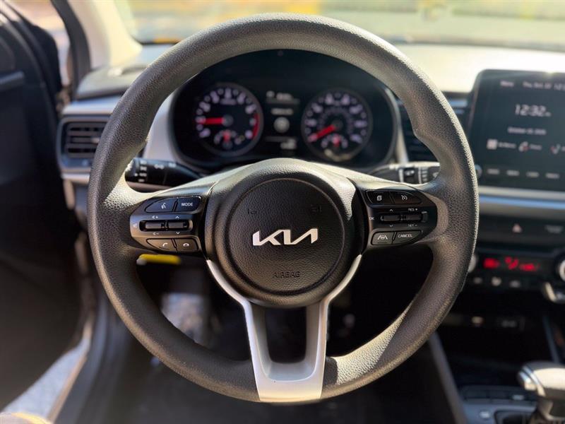 Kia Rio photo 22