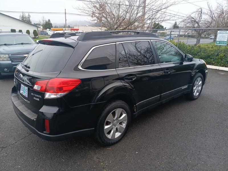 Subaru Outback 2.5i Limited 2011