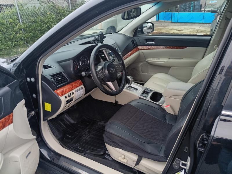 Subaru Outback 2.5i Limited 2011