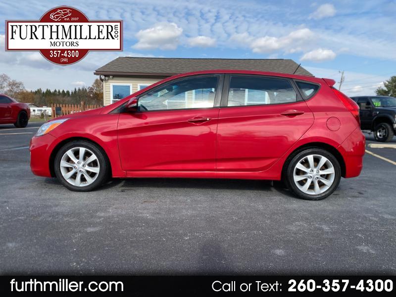 2014 Hyundai Accent SE 5-Door