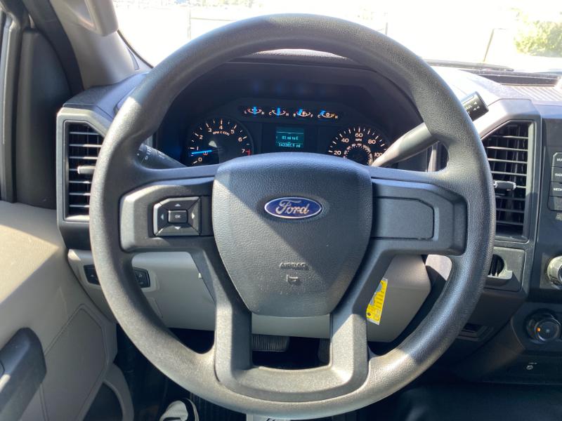 2016 Ford F-150 XL photo 2