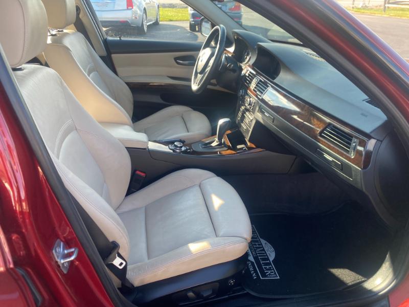 BMW 3-Series 335i 2011 BMW 3-Series 335i 2011