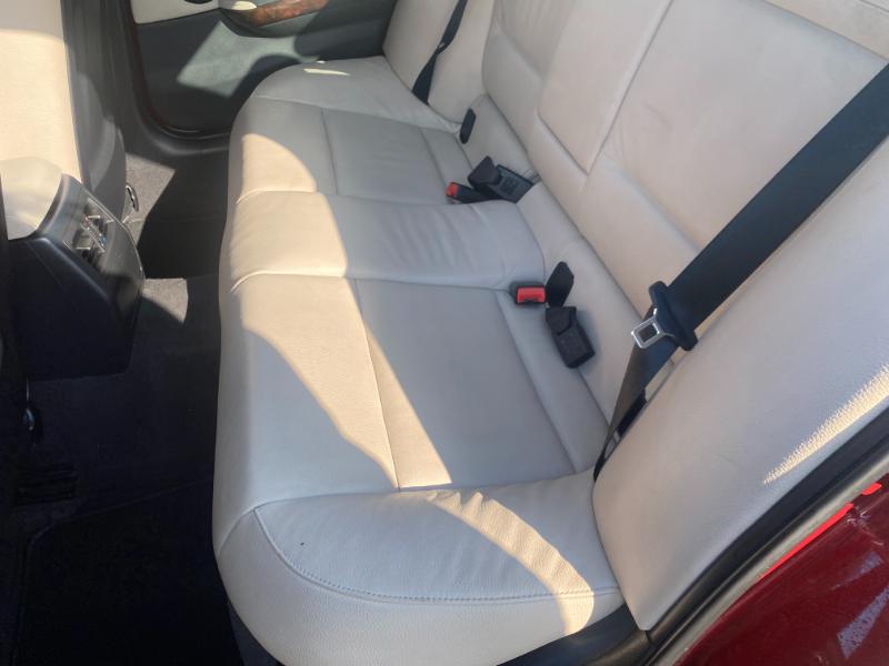 BMW 3-Series 335i 2011 BMW 3-Series 335i 2011