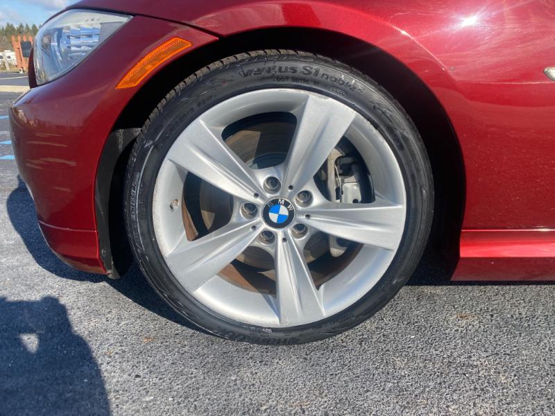BMW 3-Series 335i 2011 BMW 3-Series 335i 2011