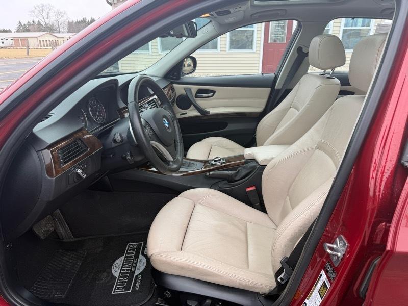 BMW 3-Series 335i 2011