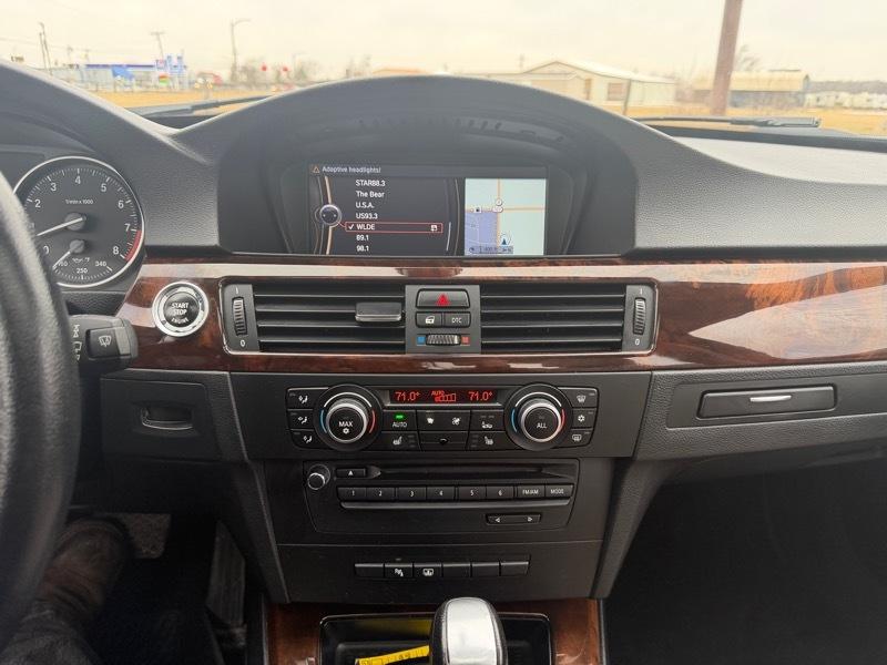BMW 3-Series 335i 2011