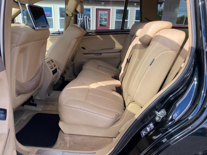 Mercedes-Benz GL-Class GL450 4MATIC 2011 Mercedes-Benz GL-Class GL450 4MATIC 2011
