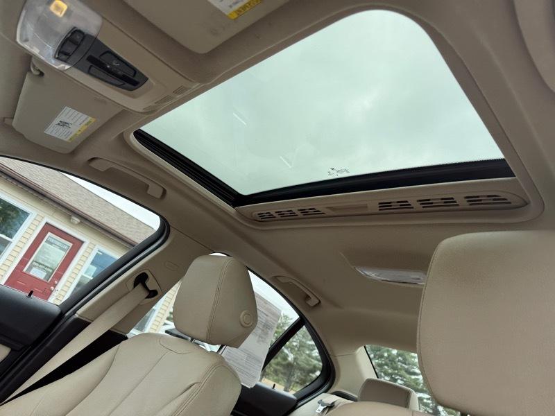 BMW 3-Series 328i xDrive Sedan 2015