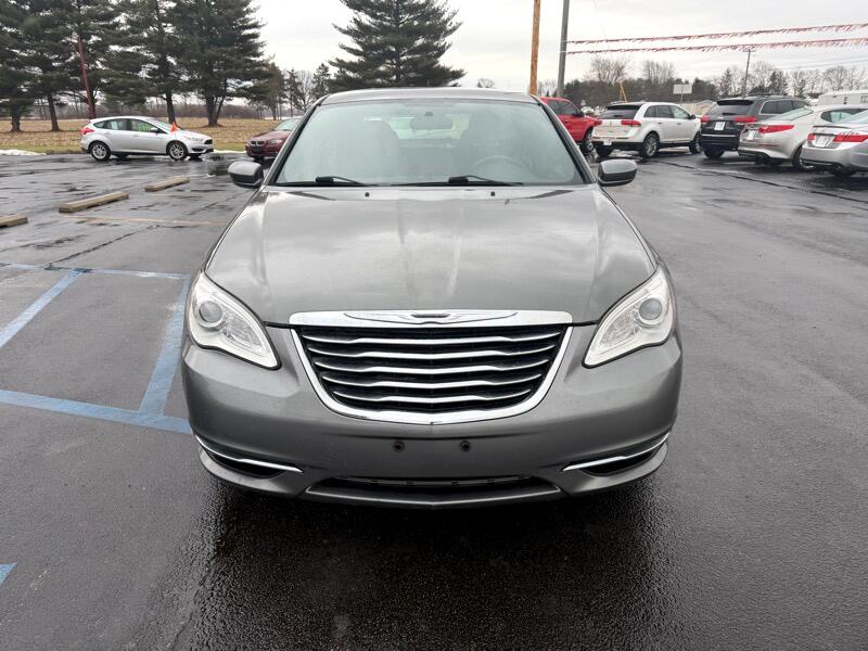 Chrysler 200 Touring 2013