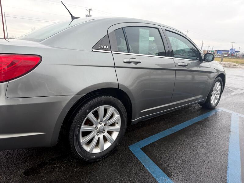 Chrysler 200 Touring 2013