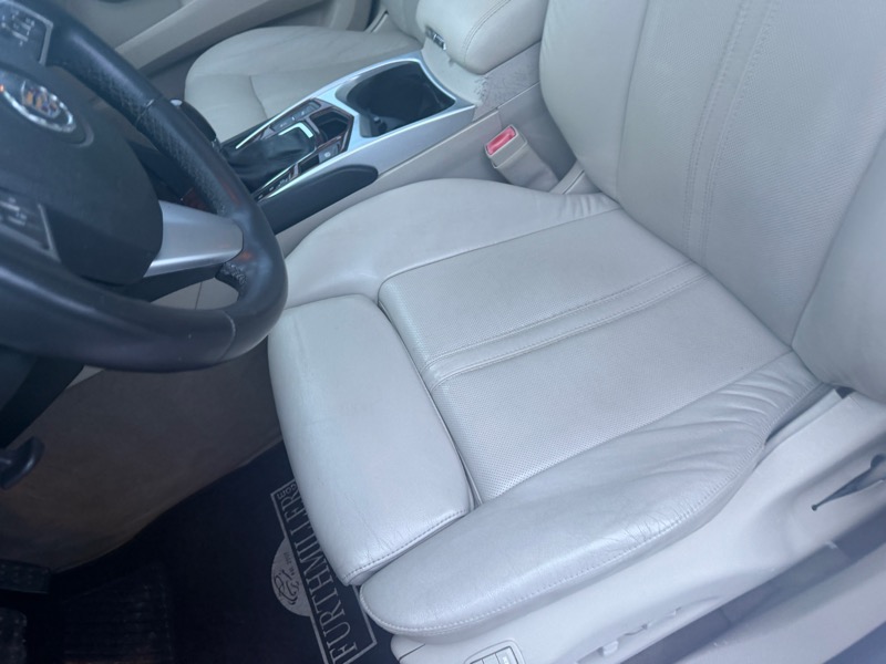 Cadillac SRX Luxury Collection AWD 2011