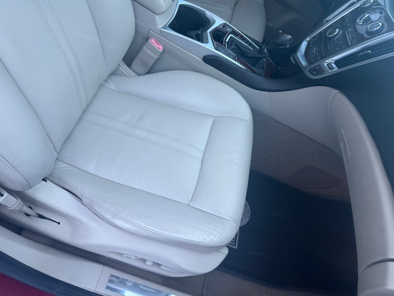 Cadillac SRX Luxury Collection AWD 2011