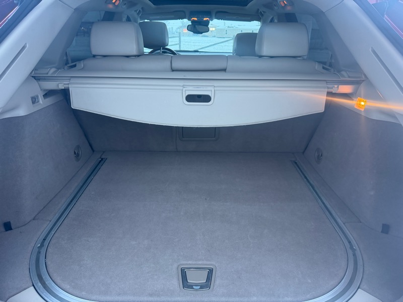 Cadillac SRX Luxury Collection AWD 2011