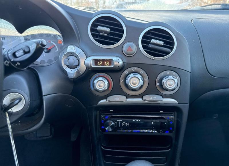 Hyundai Tiburon  2001