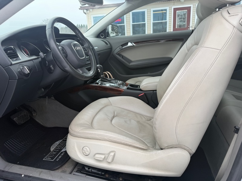 Audi A5 Coupe with Tiptronic 2009