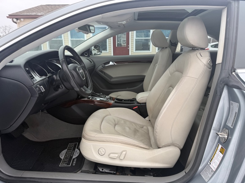 Audi A5 Coupe with Tiptronic 2009