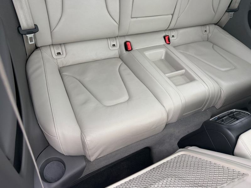 Audi A5 Coupe with Tiptronic 2009