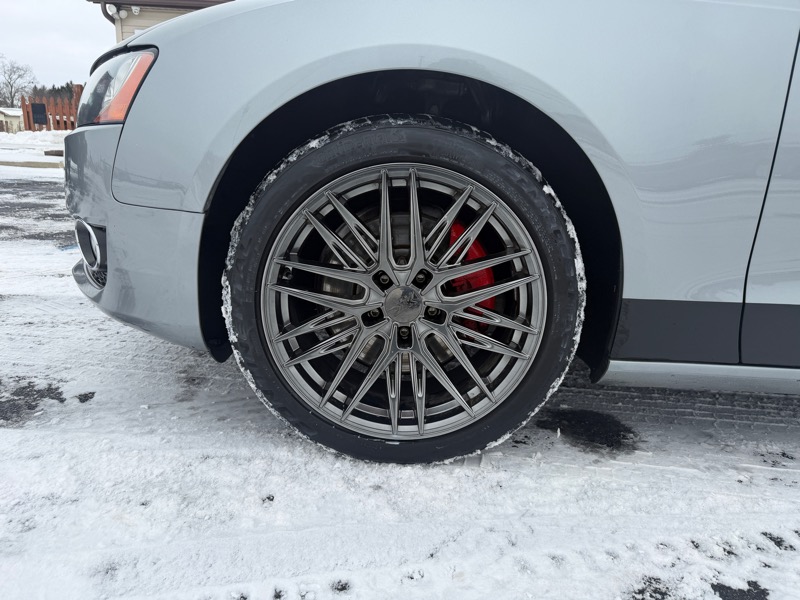 Audi A5 Coupe with Tiptronic 2009