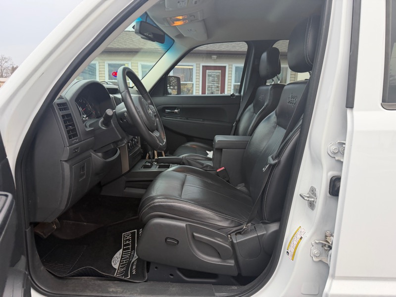 Jeep Liberty Sport 4WD 2012