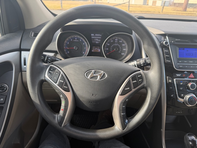 Hyundai Elantra GT A/T 2013