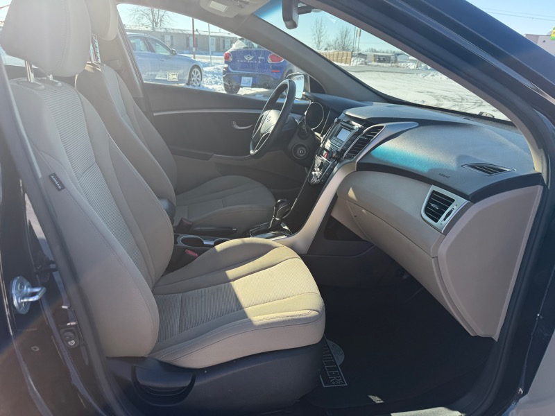 Hyundai Elantra GT A/T 2013