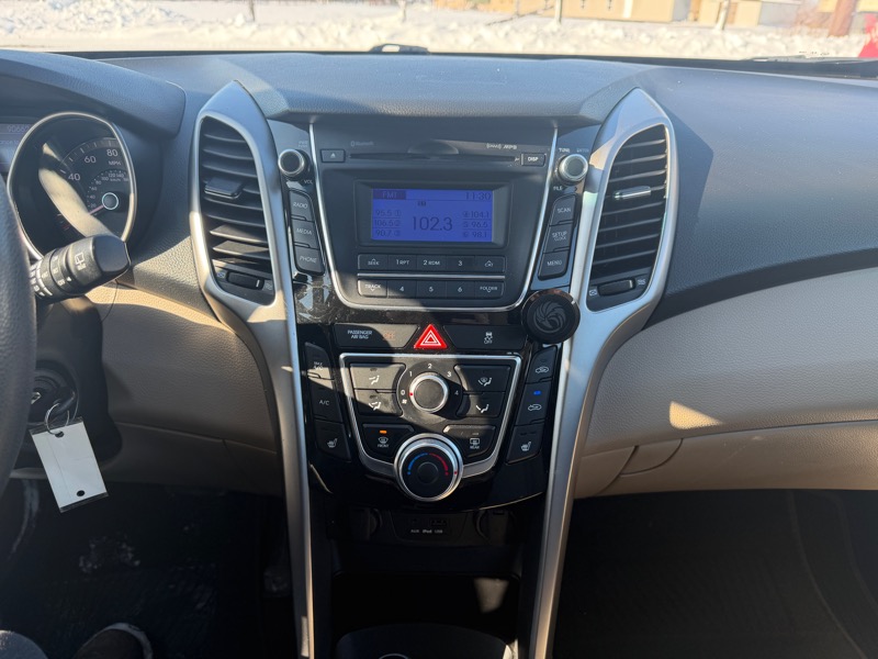 Hyundai Elantra GT A/T 2013