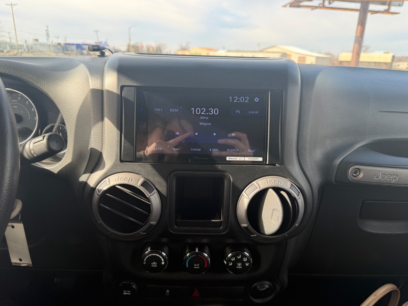 Jeep Wrangler Sport 4WD 2011