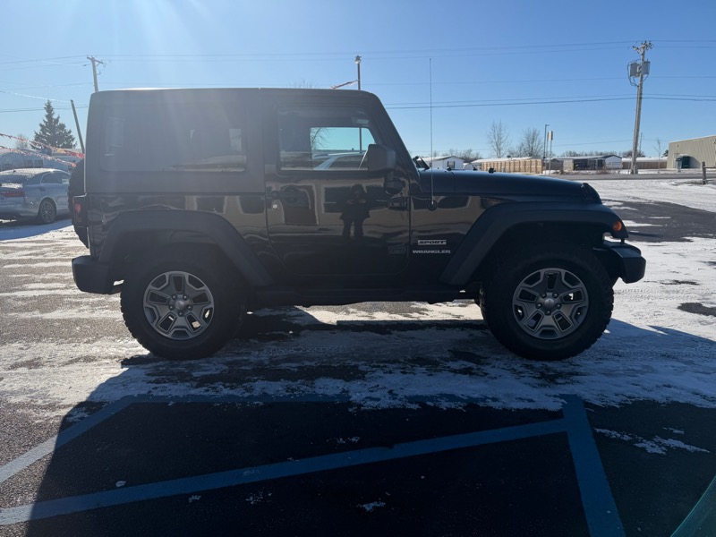 Jeep Wrangler Sport 4WD 2011
