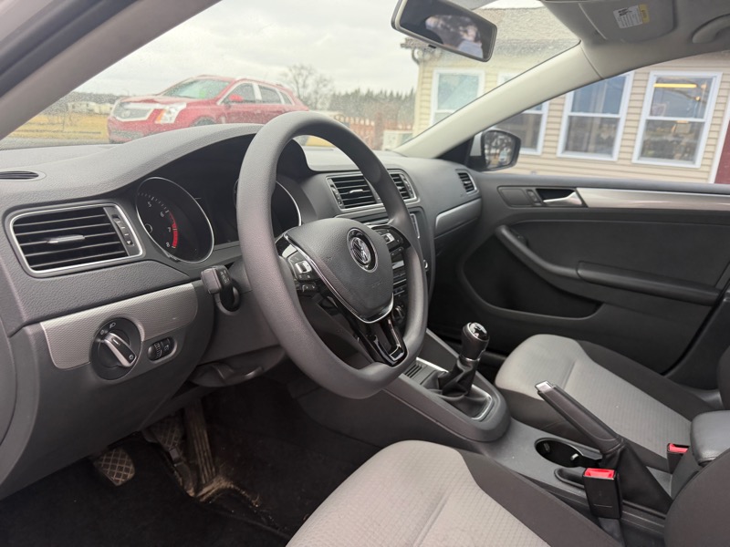 Volkswagen Jetta  2018