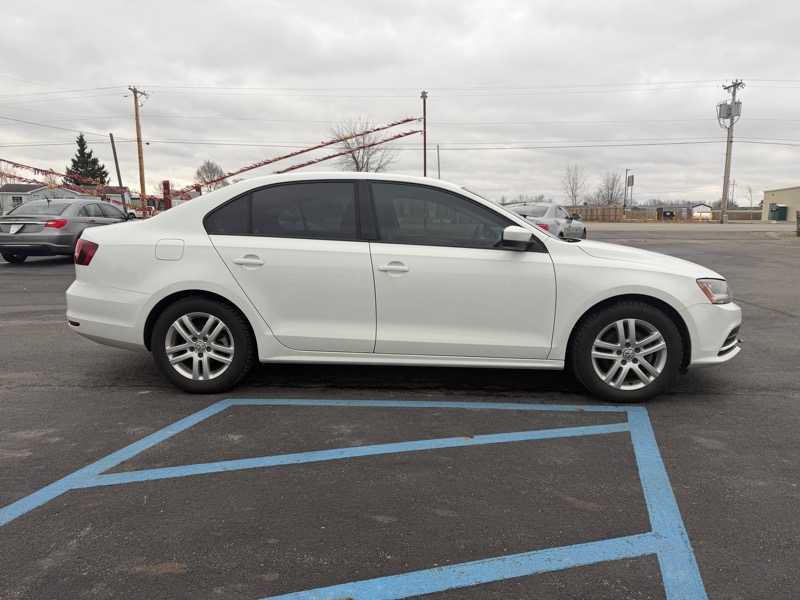 Volkswagen Jetta  2018