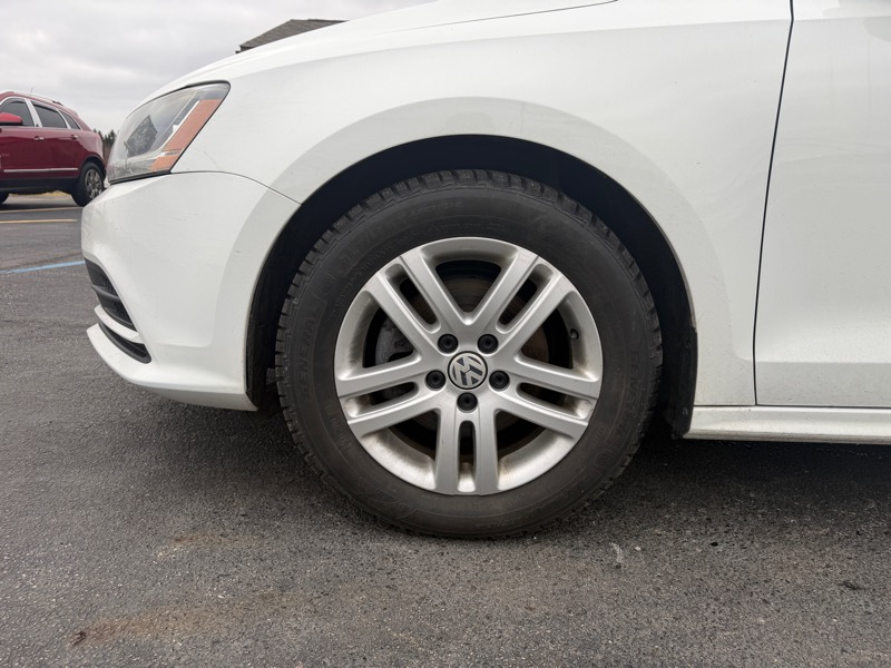 Volkswagen Jetta  2018