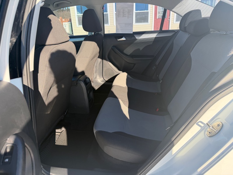 Volkswagen Jetta  2018