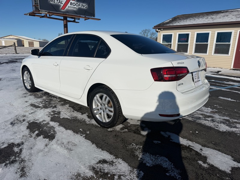 Volkswagen Jetta  2018