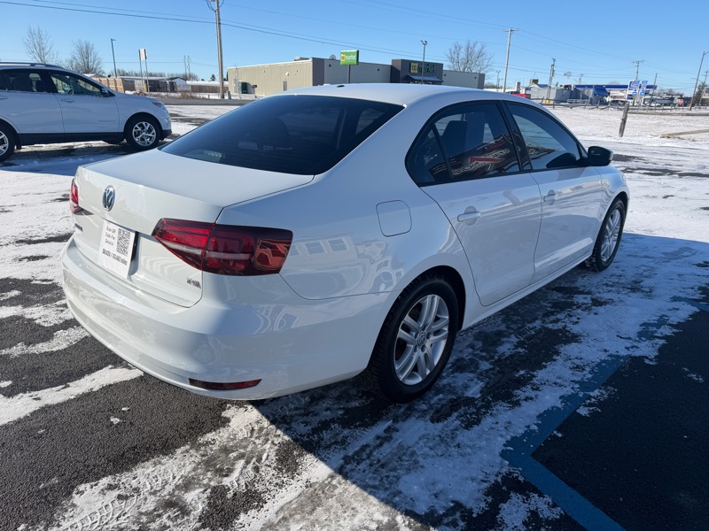 Volkswagen Jetta  2018