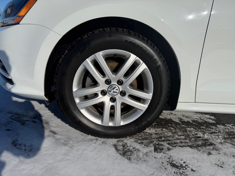 Volkswagen Jetta  2018