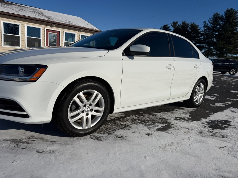 Volkswagen Jetta  2018