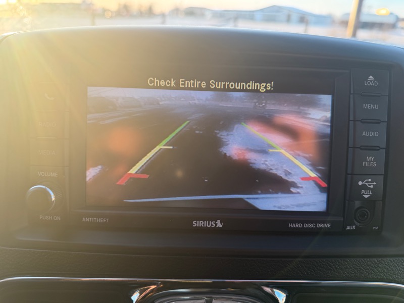 Chrysler Town & Country Touring-L 2012