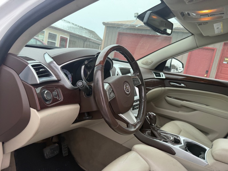 Cadillac SRX Luxury Collection AWD 2011