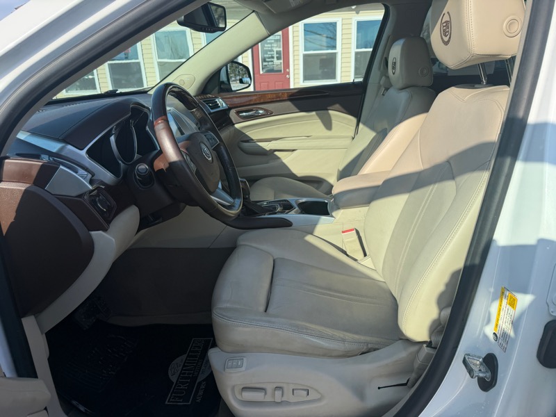 Cadillac SRX Luxury Collection AWD 2011